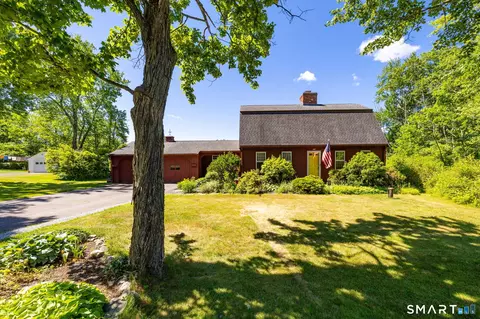 125 Farmstead Ln, Torrington, CT 06790