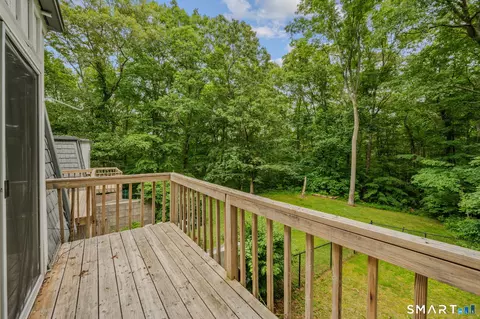 Exterior - 77 Scenic View Dr #4, Deep River, CT 06417 photo 2 of 4