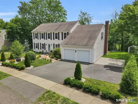 46 Tavern Cir, Middletown, CT 06457