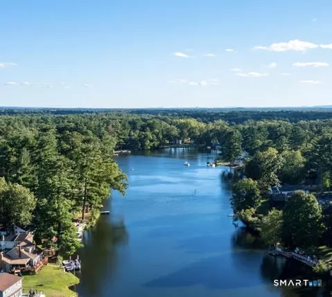 36 Wheeler Dr, Enfield, CT 06082