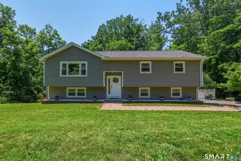 10 Albion Rd, New Fairfield, CT 06812