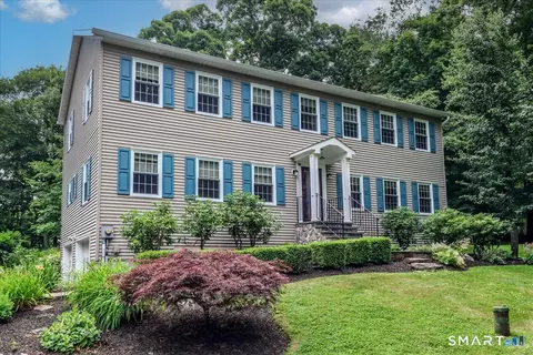 32 Country Way, Bethel, CT 06801