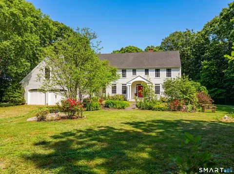 199 Greenhaven Rd, Pawcatuck, CT 06379