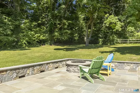 Exterior - 291 Wheeler Rd, Monroe, CT 06468 photo 13 of 14