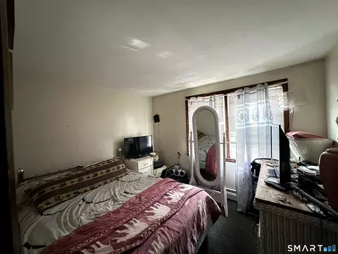 Bedroom - 27 Eagleton Dr, Windsor, CT 06095 photo 2 of 4