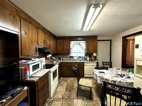 27 Eagleton Dr, Windsor, CT 06095 photo 21