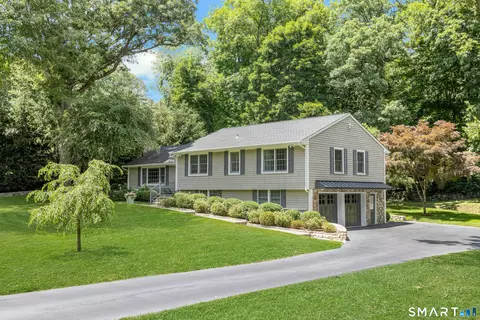 51 Horton Ln, New Canaan, CT 06840