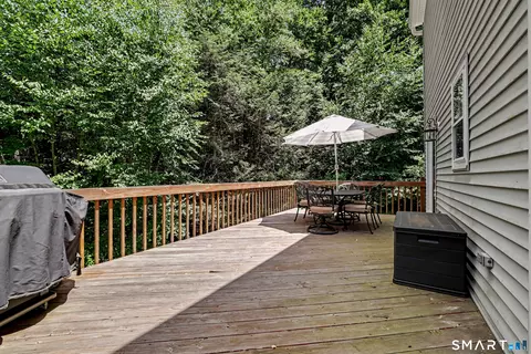 Exterior - 23 Jeremiah Rd, Sandy Hook, CT 06482 photo 5 of 7