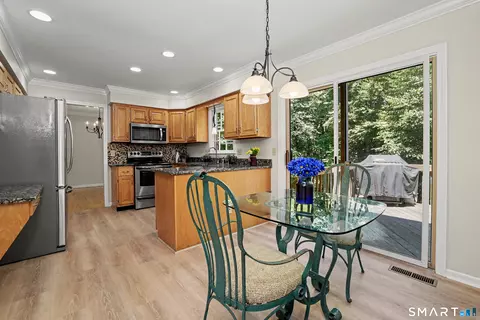 Kitchen - 23 Jeremiah Rd, Sandy Hook, CT 06482 photo 1 of 5