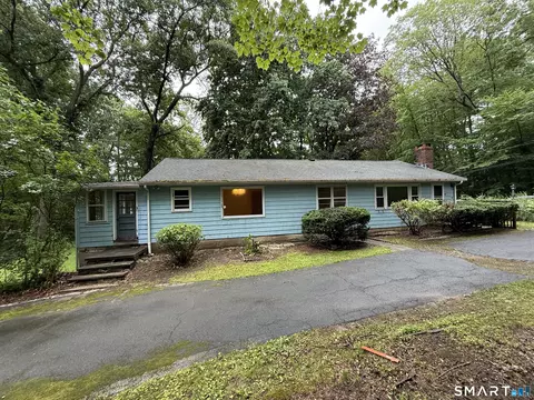 94 Moosup Trl, Monroe, CT 06468