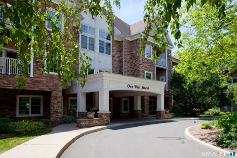 1 West St #310, Simsbury, CT 06070
