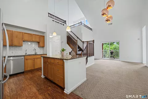 25 Adams Ave #409, Stamford, CT 06902