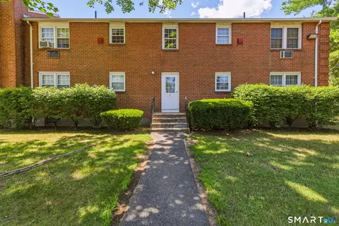 9 Grandview Dr #47B, Farmington, CT 06032