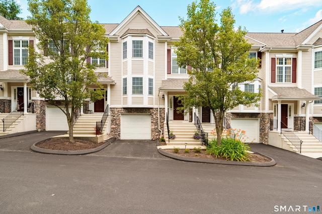 103 Larson Dr #103, Danbury, CT 06810