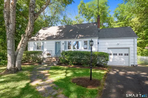 22 Powder Horn Rd, Norwalk, CT 06851
