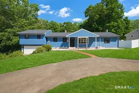 Exterior - 16 Crestview Ter, Wallingford, CT 06492 photo 3 of 10
