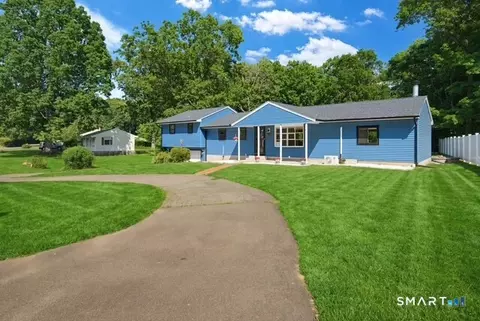Exterior - 16 Crestview Ter, Wallingford, CT 06492 photo 4 of 10