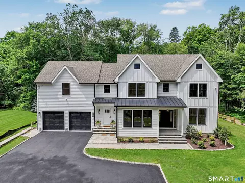 149 Don Bob Rd, Stamford, CT 06903
