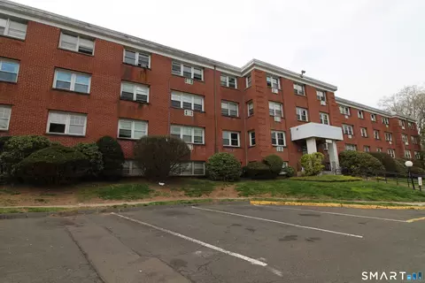 1730 State St #308, Hamden, CT 06517 photo 2