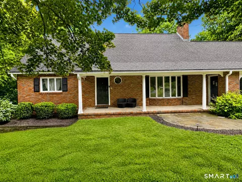 244 Strobel Rd, Trumbull, CT 06611