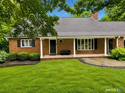 244 Strobel Rd, Trumbull, CT 06611