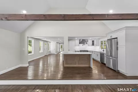 Entry Way - 33 Old Stagecoach Rd, Redding, CT 06896 photo 1 of 2