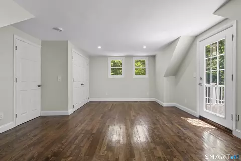 Bedroom - 33 Old Stagecoach Rd, Redding, CT 06896 photo 2 of 3