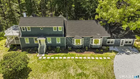 33 Old Stagecoach Rd, Redding, CT 06896