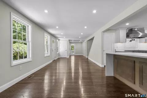 Living - 33 Old Stagecoach Rd, Redding, CT 06896 photo 4 of 6