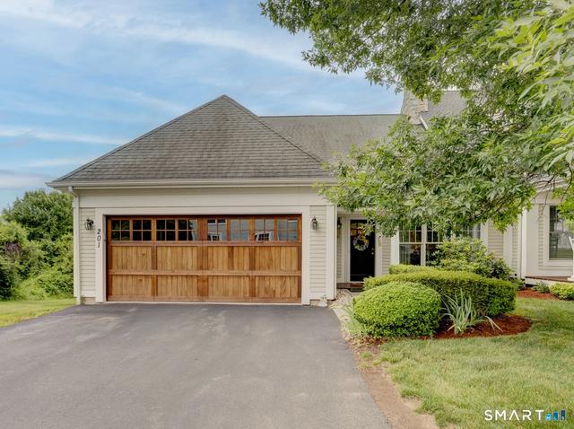 201 Strawberry Ln #201, South Windsor, CT 06074