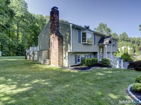 Exterior - 98 Osborn Ln, Monroe, CT 06468 photo 3 of 9