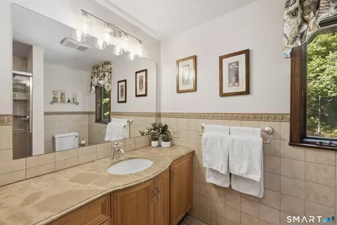 Bath - 56 Brookside Dr, Trumbull, CT 06611 photo 5 of 6