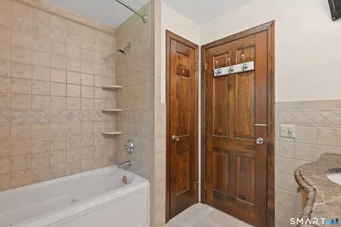 Bath - 56 Brookside Dr, Trumbull, CT 06611 photo 6 of 6