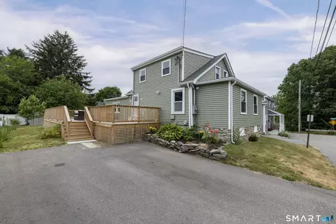 34 Downer St, Pawcatuck, CT 06379