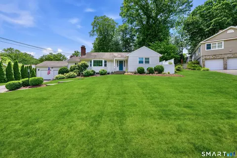 361 Lockwood Rd, Fairfield, CT 06825