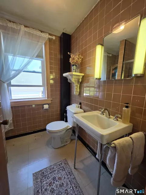 Bath - 350 Hartford Pike, Killingly, CT 06241 photo 4 of 4