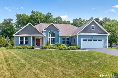 15 Claire Ln, Bloomfield, CT 06002