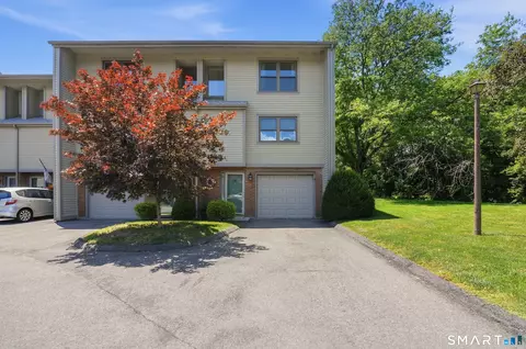 38 Metacomet Dr #38, Berlin, CT 06037