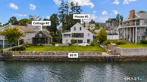 4 Little Bay Ln, Branford, CT 06405