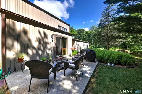 Exterior - 151 Cheshire Rd, Bethany, CT 06524 photo 8 of 9
