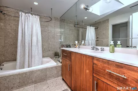 Bath - 151 Cheshire Rd, Bethany, CT 06524 photo 3 of 3