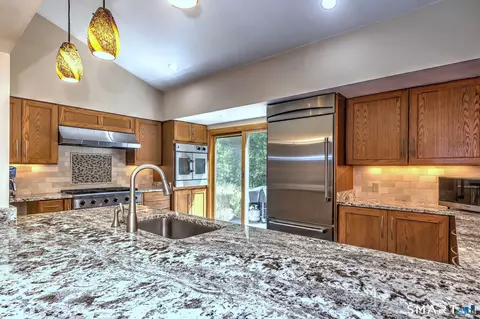 Kitchen - 151 Cheshire Rd, Bethany, CT 06524 photo 2 of 5