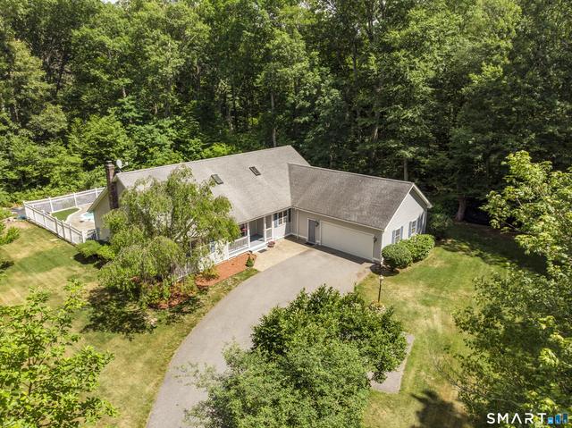 432 Green Hollow Rd, Killingly, CT 06239