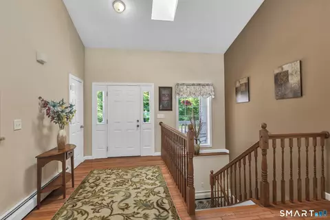 Entry Way - 432 Green Hollow Rd, Killingly, CT 06239 photo 2 of 2