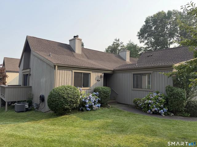 407 Montauk Ln #B, Stratford, CT 06614