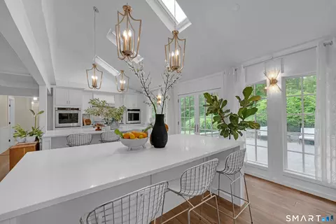 Kitchen - 1638 North Rd, Killingly, CT 06241 photo 4 of 5