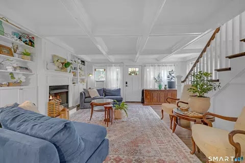 Living - 1638 North Rd, Killingly, CT 06241 photo 2 of 2