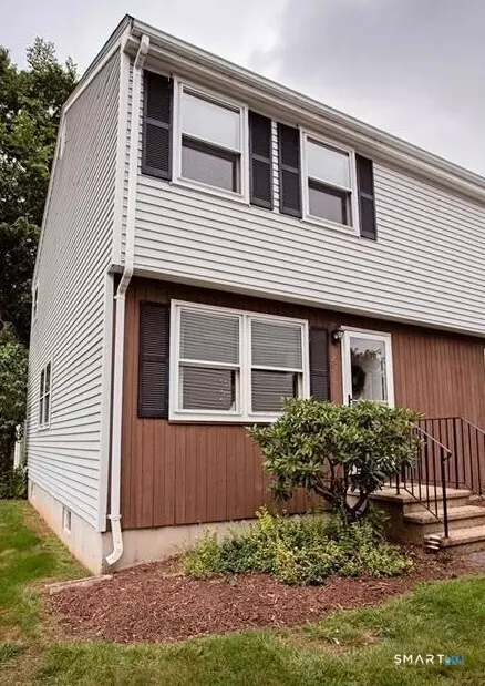 27 Allspice Ln #27, Glastonbury, CT 06033