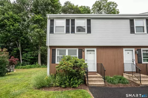 27 Allspice Ln #27, Glastonbury, CT 06033