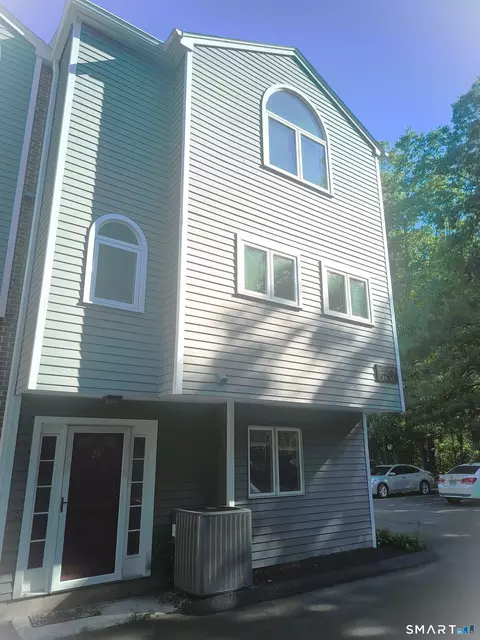 7 Seir Hill Rd #28, Norwalk, CT 06850